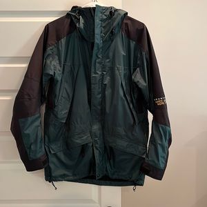 Mountain Hardwear Gortex rain jacket.
